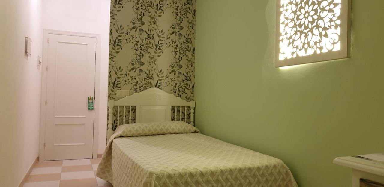 Hostal Macami Pedro Abad Екстериор снимка