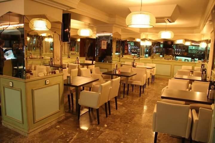 Hostal Macami Pedro Abad Екстериор снимка